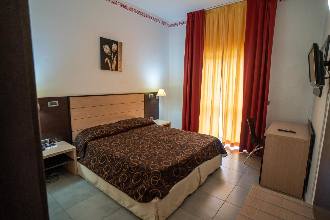 Hotel Insteia Polla Exterior photo