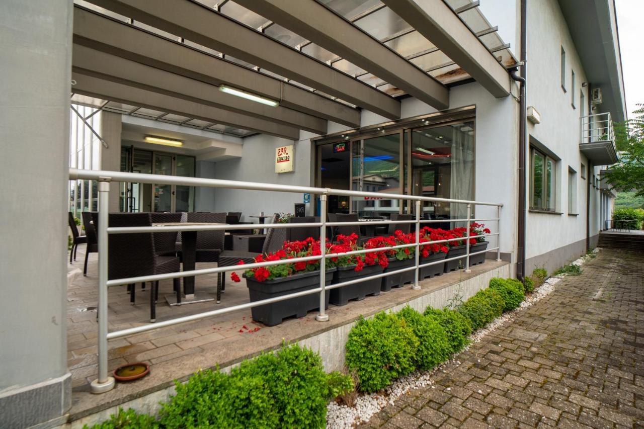 Hotel Insteia Polla Exterior photo
