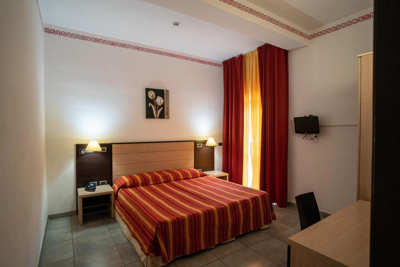 Hotel Insteia Polla Exterior photo