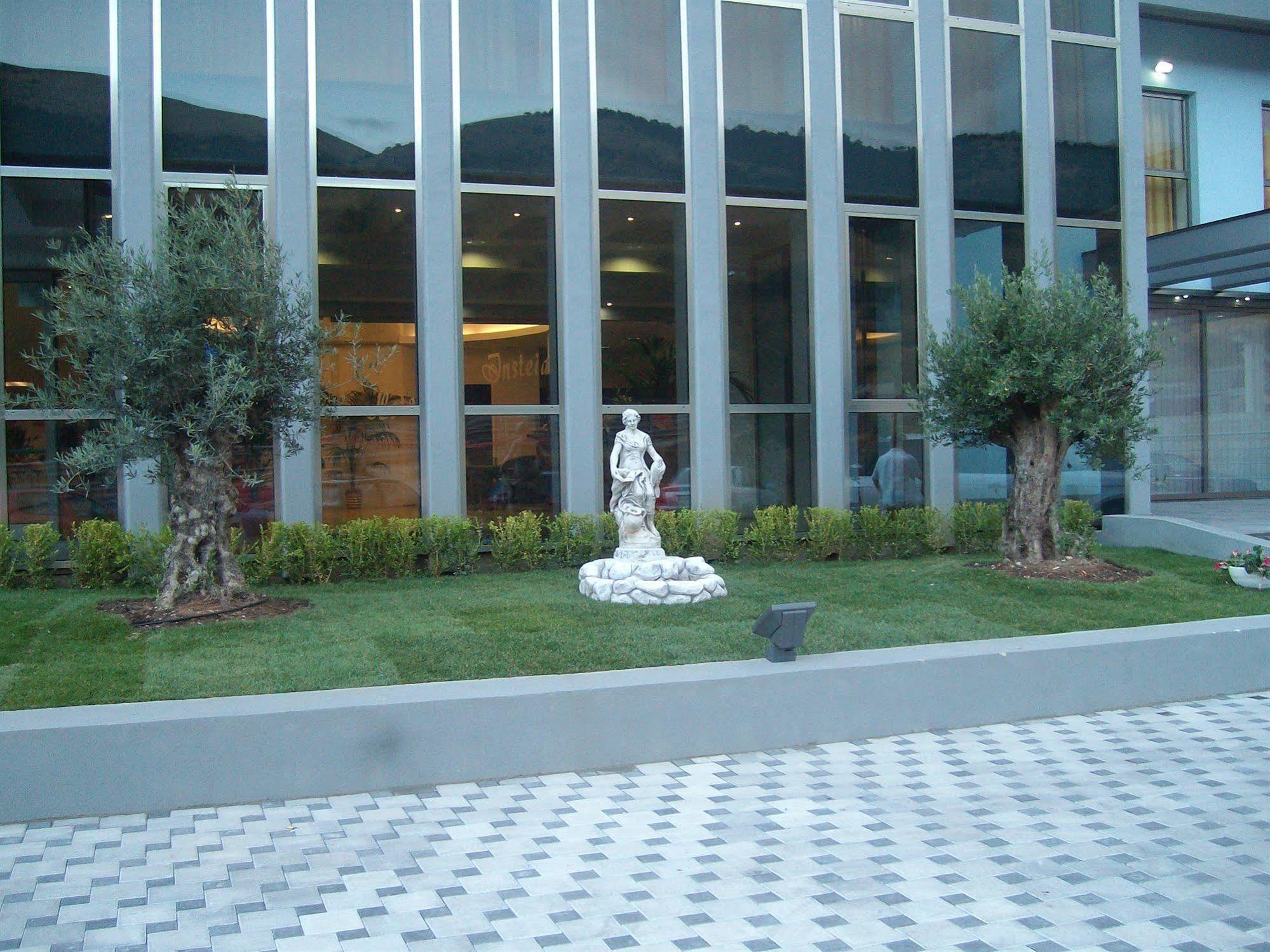 Hotel Insteia Polla Exterior photo