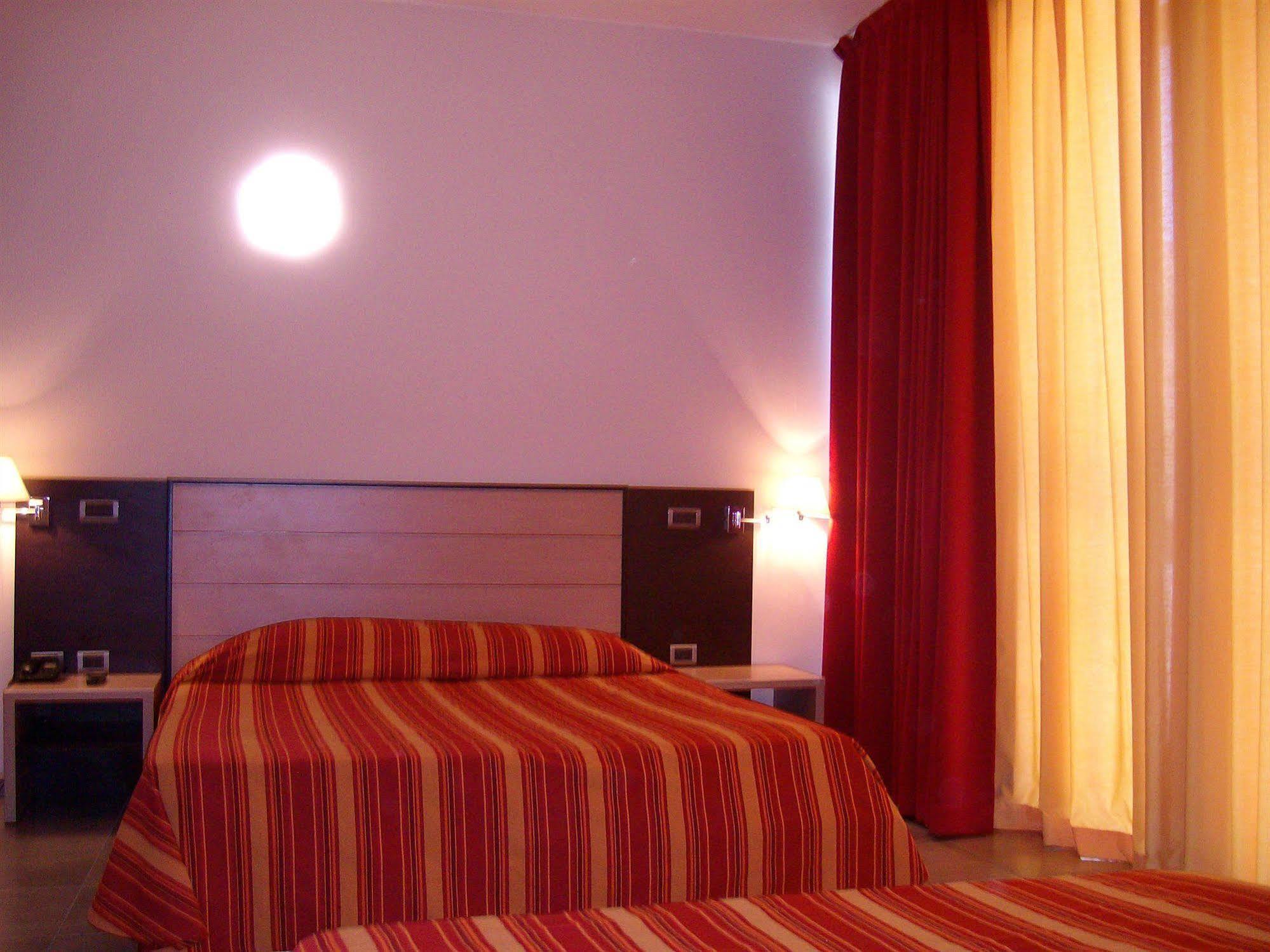 Hotel Insteia Polla Exterior photo