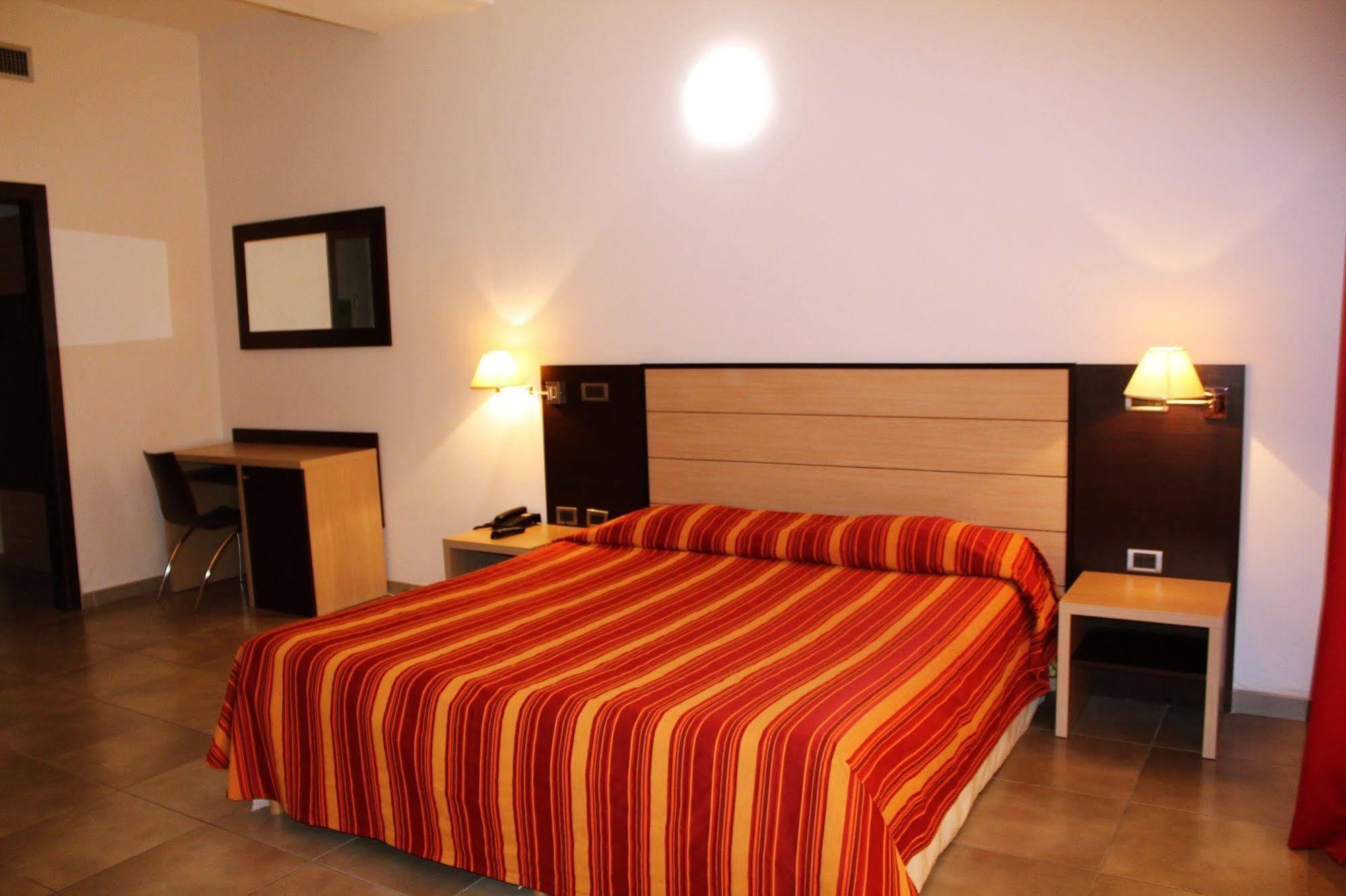 Hotel Insteia Polla Exterior photo